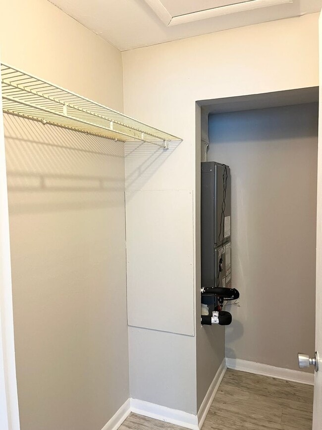 Building Photo - Two Bed, Two Bath Condo at Windsor Crossing