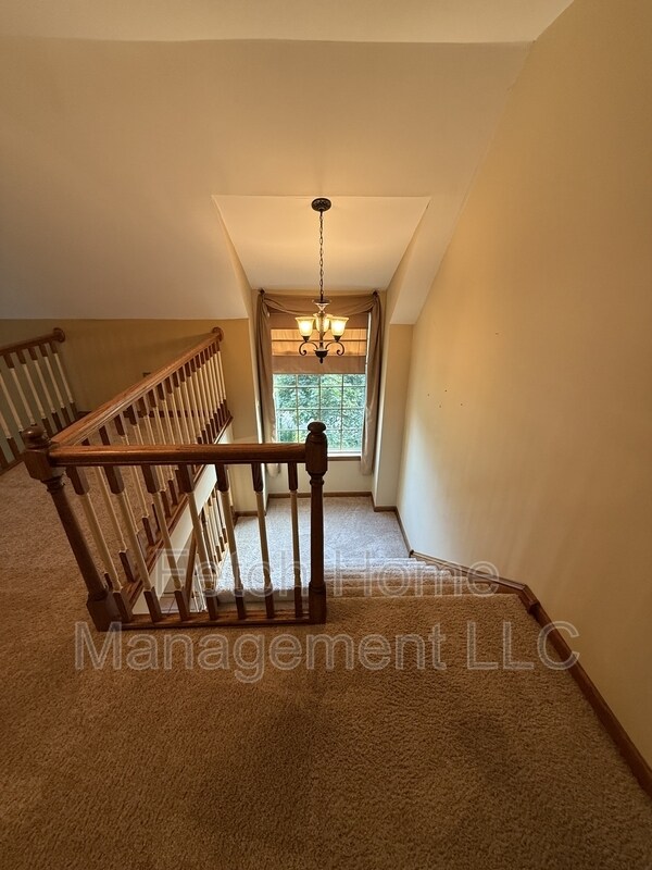 Building Photo - 1278 Valley Rd