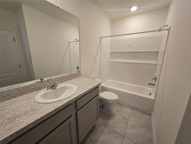 Building Photo - 1097 Blue Jay Dr