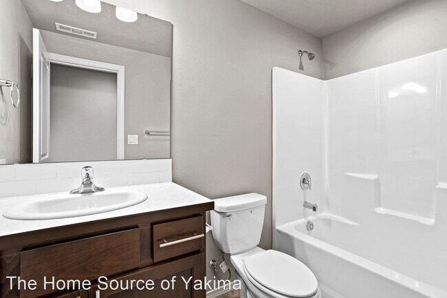 Building Photo - 3 br, 2 bath House - 6107 Whatcom Ave