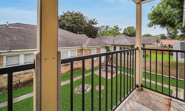 Building Photo - 4821 Rusk St