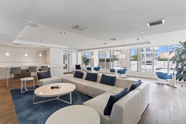 Building Photo - 4250 Biscayne Blvd