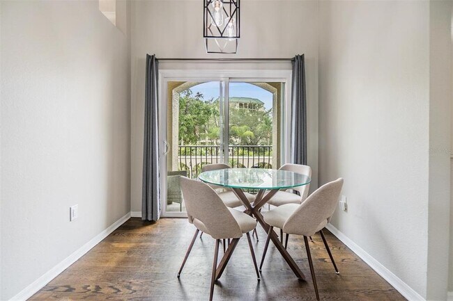 Building Photo - 501 Knights Run Ave