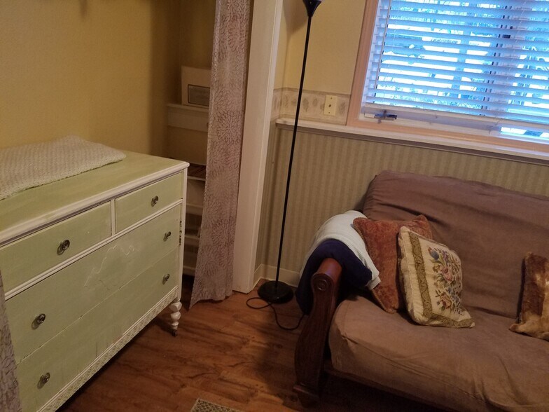Second bedroom with Full Size Futon/Desk - 2110 Tudor Hills Ct