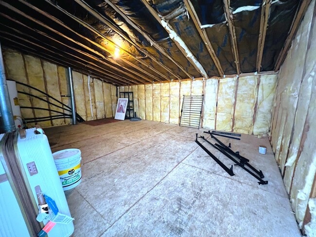 Building Photo - 1524 Blodgett St