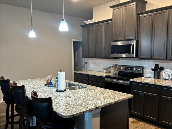 Building Photo - 7510 Loyd Neal Dr
