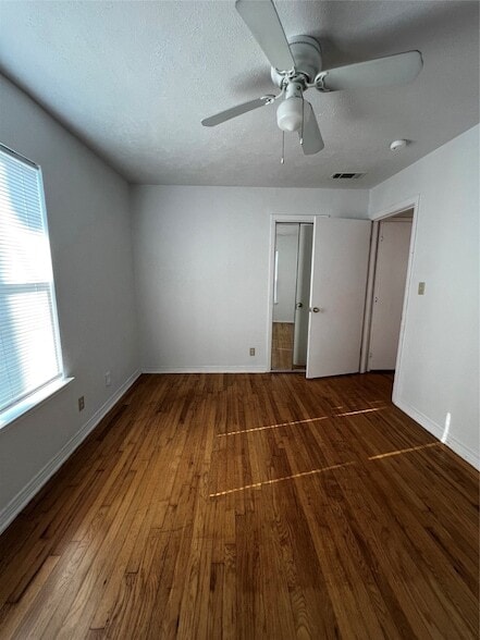 Building Photo - 3612 Earle Dr