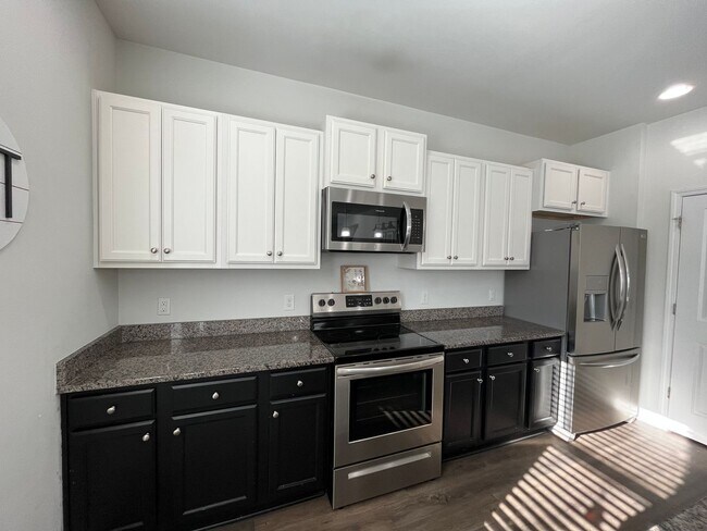 Building Photo - 751 Stradleigh Ct