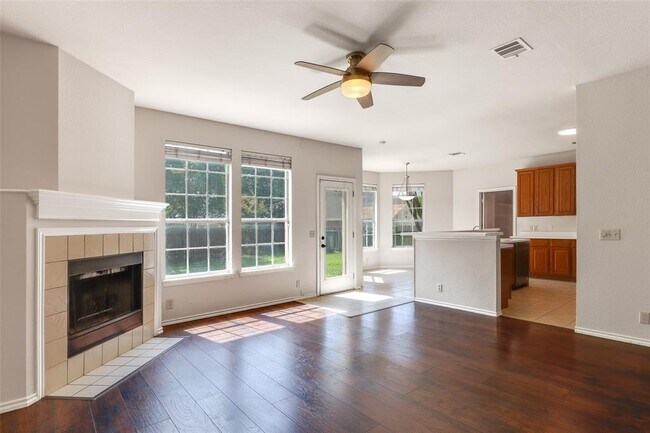 Building Photo - 1204 Stepp Bend