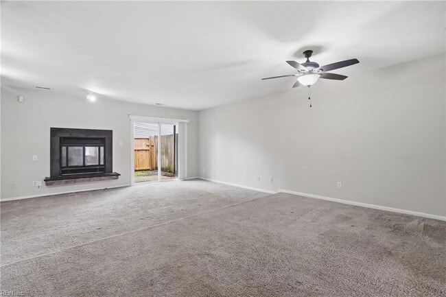 Building Photo - 710 Waters Dr