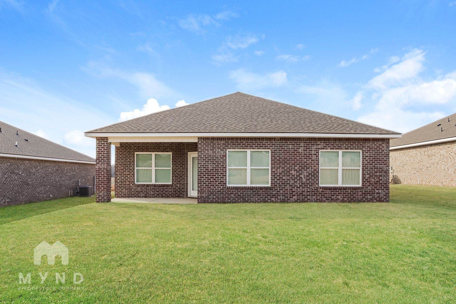 Building Photo - 221 Pine Is Ave