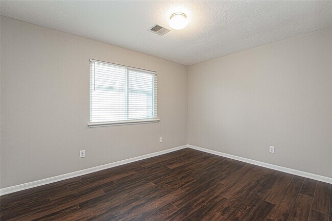 Building Photo - 5519 Legare Ct