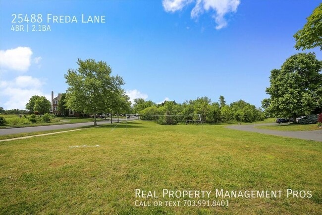 Building Photo - 25488 Freda Ln