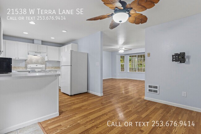 Building Photo - 21538 W Terra Ln SE