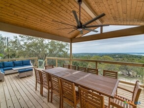 Building Photo - 268 White Oak Dr