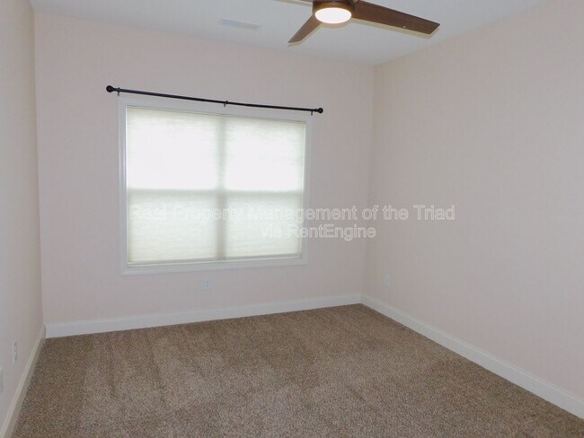 Building Photo - 4517 Gunnersbury Ln