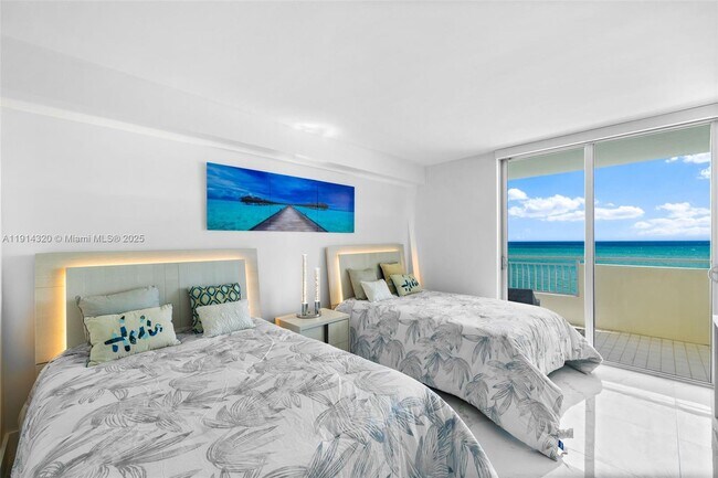 Building Photo - 3180 S Ocean Dr