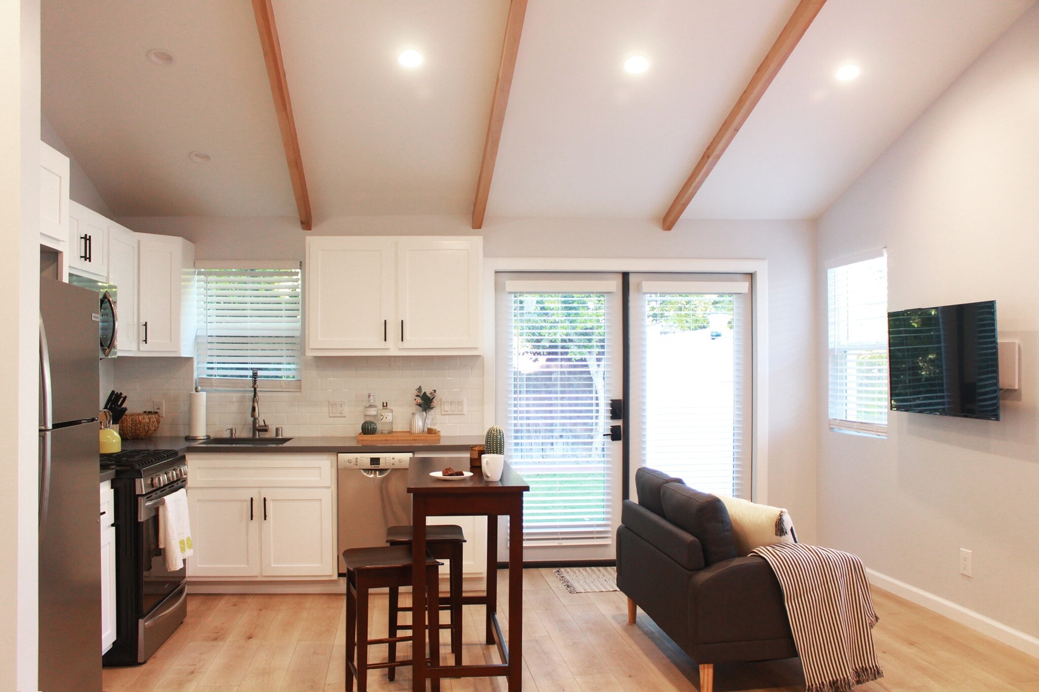 Reverse angle looking from bed to kitchen and living area. - 2147 S Orange Dr