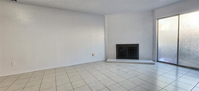 Building Photo - 617 Carriagehouse Ln