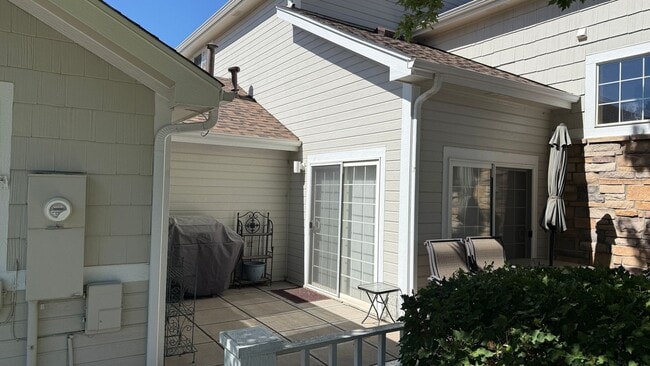 Building Photo - 8300 S Fairmount Dr