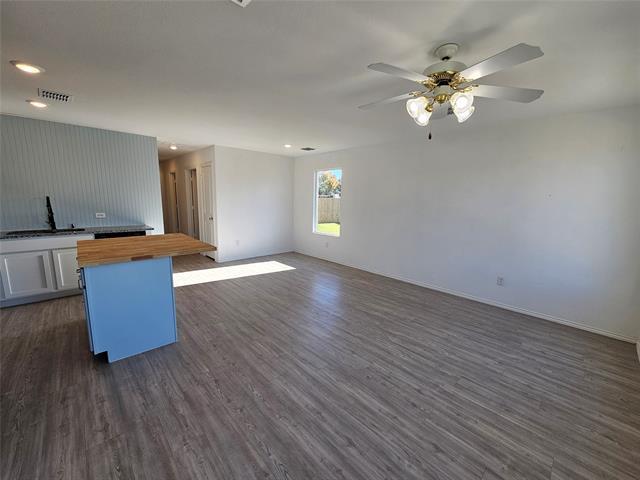 Building Photo - 6847 Coulter Dr