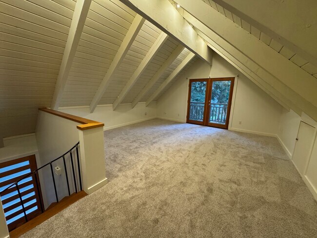 Building Photo - 11022 Palisades Ave SW