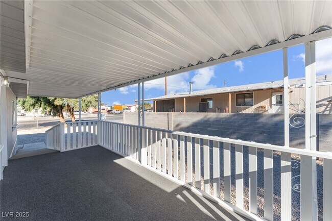 Building Photo - 6155 E Carey Ave