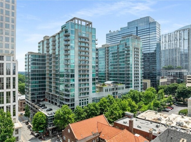 Building Photo - 943 Peachtree St NE