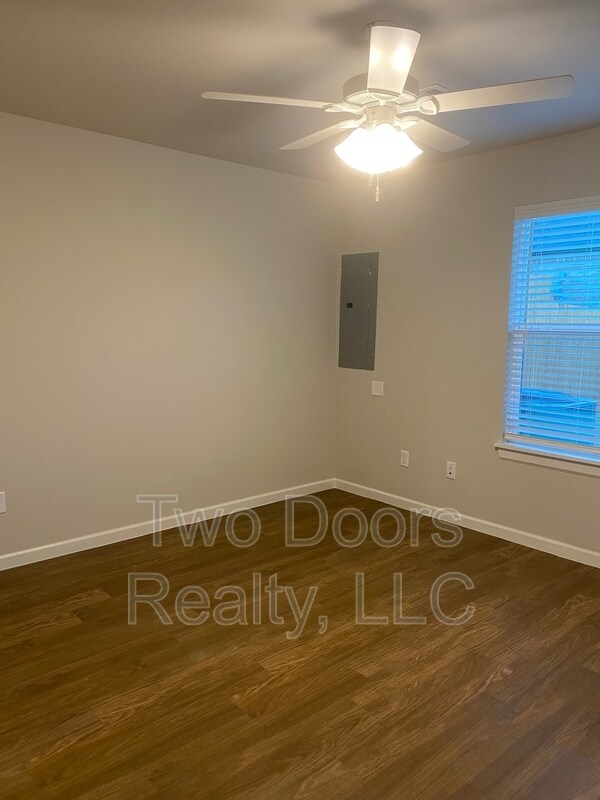 Building Photo - 11311 Breckenridge Ln