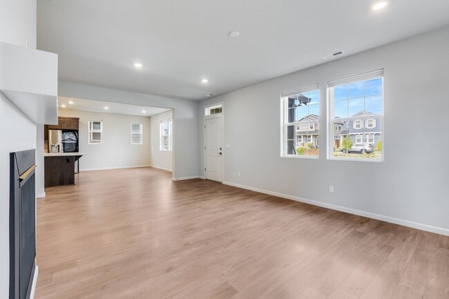 Building Photo - -- Price Reduced!! -- 4 Bed, 3 Bath Rental...