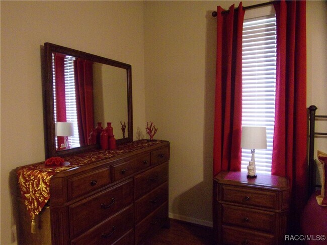 Building Photo - 3521 S Belgrave Dr