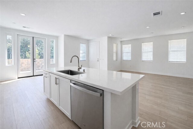 Building Photo - 8327 Gabrielino Ct