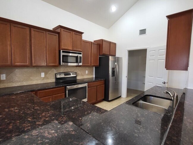 Building Photo - 6709 Mustang Creek Rd