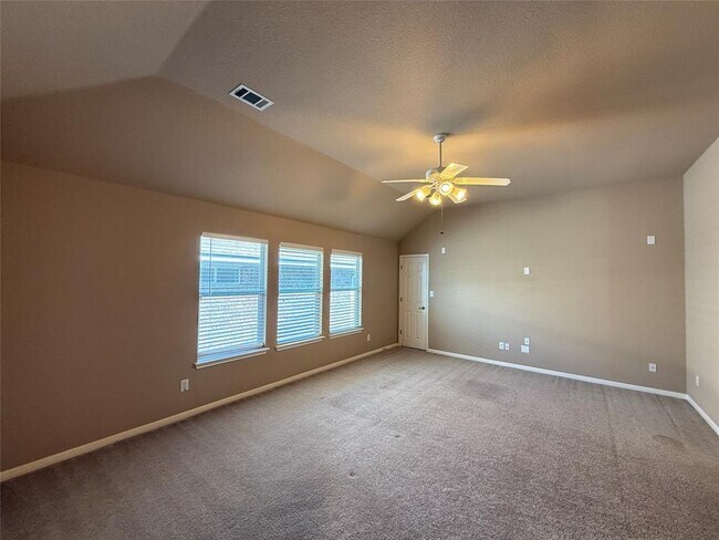Building Photo - 9301 Castle Pines Dr