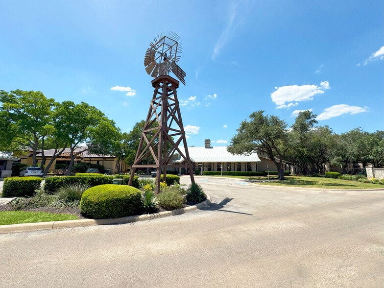 Building Photo - Elm Hollow Apartments