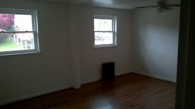 Building Photo - 1000 Hartman St
