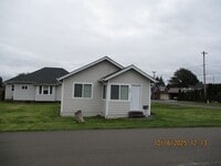 Building Photo - 300 N Tilden St