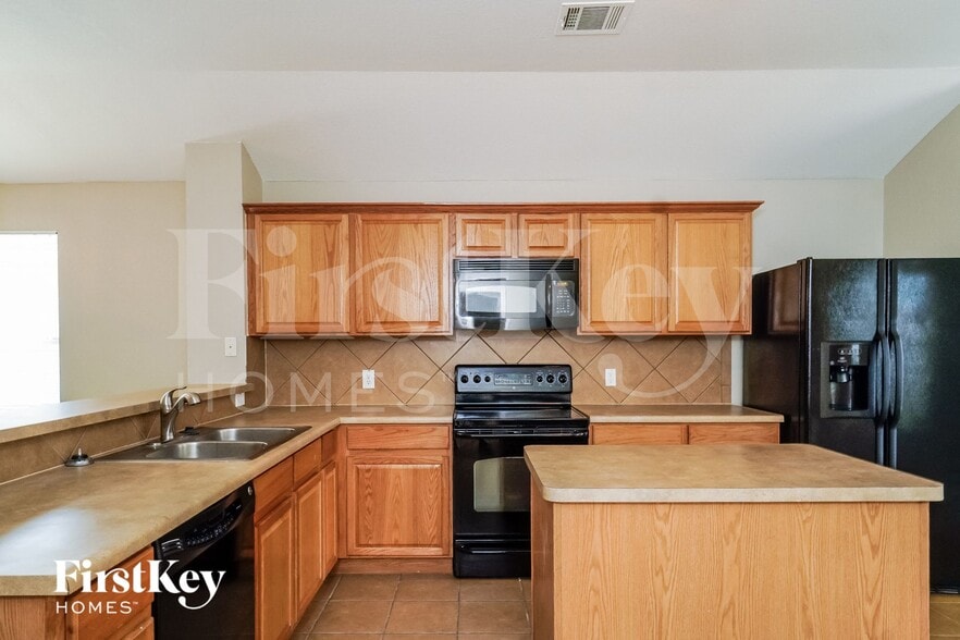 Building Photo - 344 Cattle Run