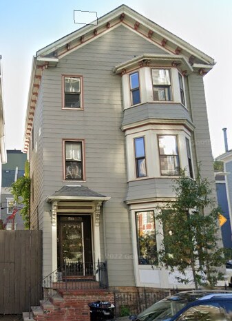 Building Photo - 1568 Tremont St