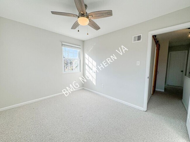 Building Photo - 3800 Edison St