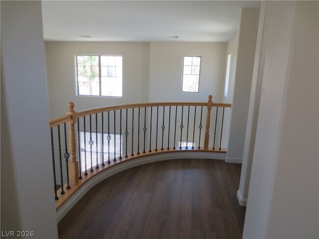 Building Photo - 5623 Wedgefield St