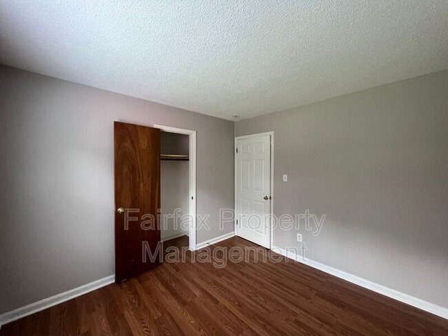 Building Photo - 1117 Pecan Pl