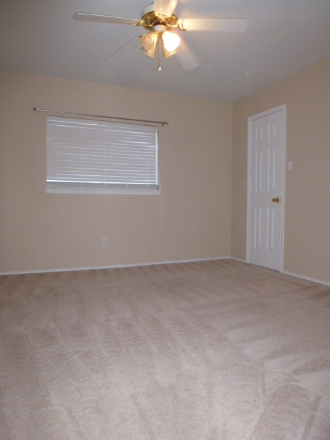 Building Photo - 123 Snake Dance Dr