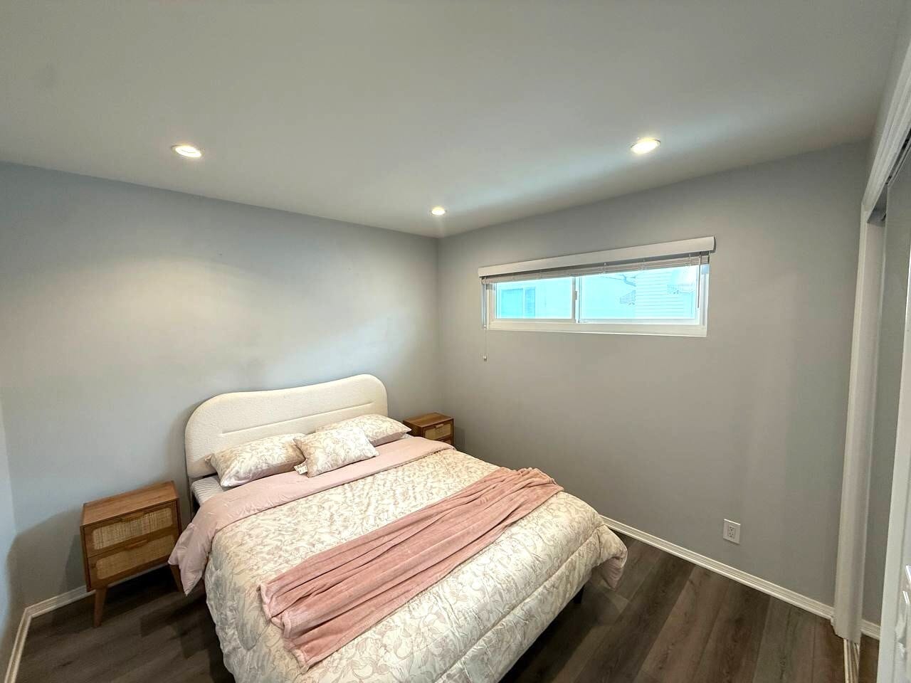 Building Photo - 315 Sapphire Ave