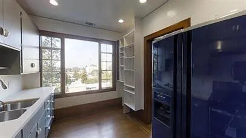 Building Photo - 3273 Kempton Ave