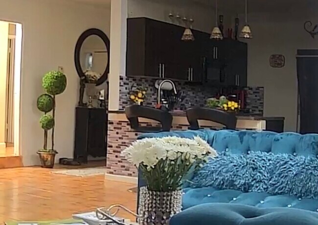 Building Photo - 1601 SW 83rd Ave