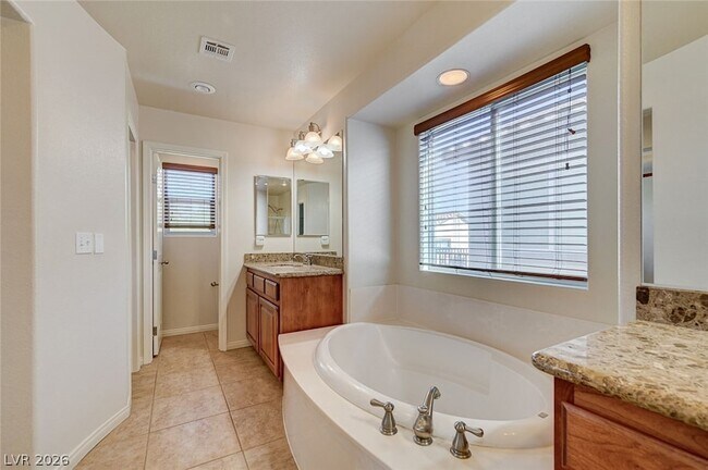Building Photo - 8148 Sandy Slope Ct