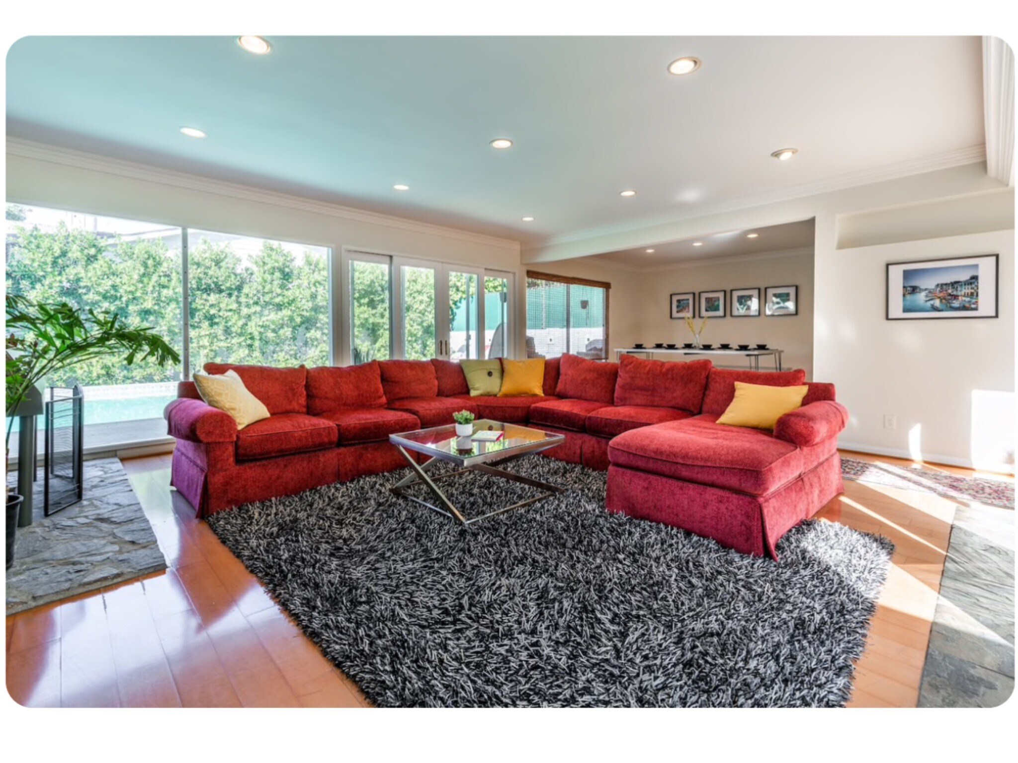 Living room - 15707 Varden St