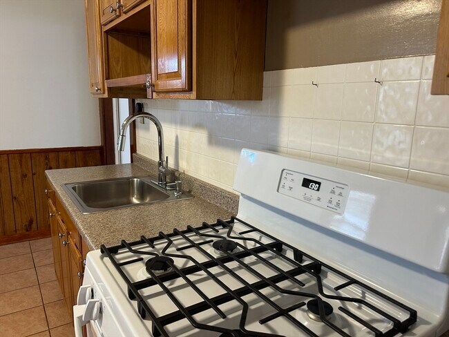 Building Photo - 204 Neponset Ave