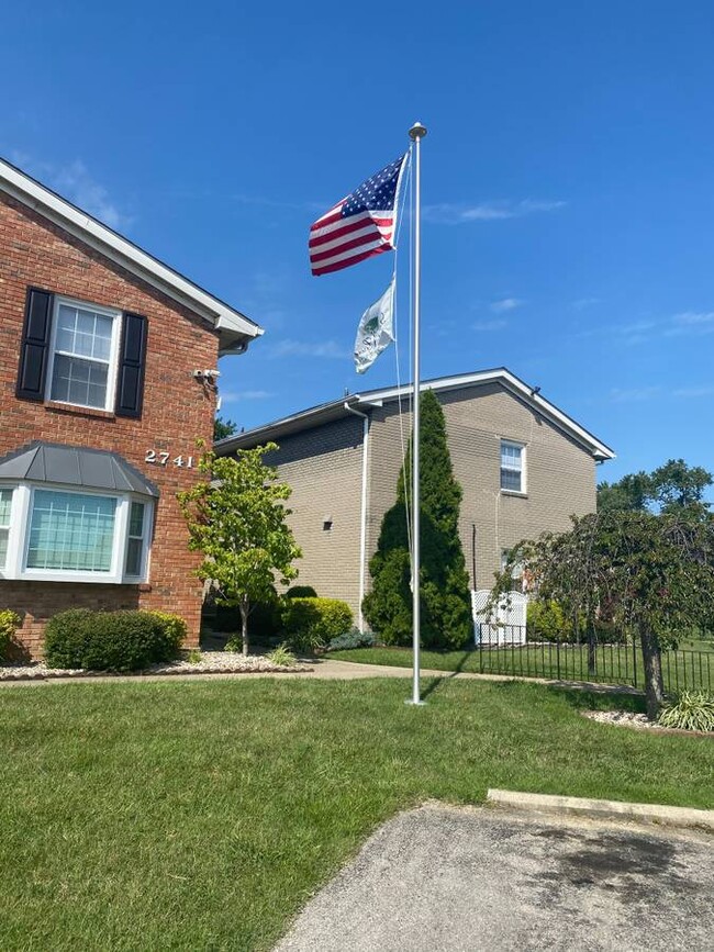 Primary Photo - Locust Grove Apartments